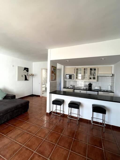 Casa Breen - Spacious 1 Bedroom Apartment In Matagorda With Communal Pool 티아즈 외부 사진